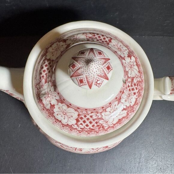 Red and Cream Windsor Ceramic Art Teapot [Item 0186] - Picture 5 of 11